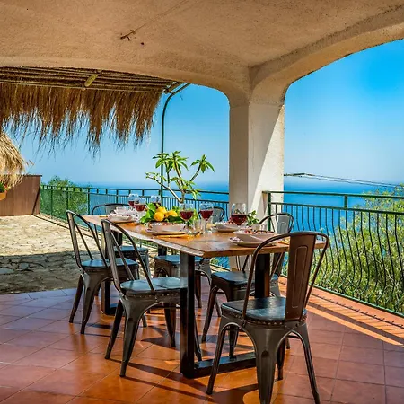 Palma Dello Zingaro Villa *